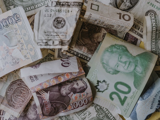 Image of bank notes